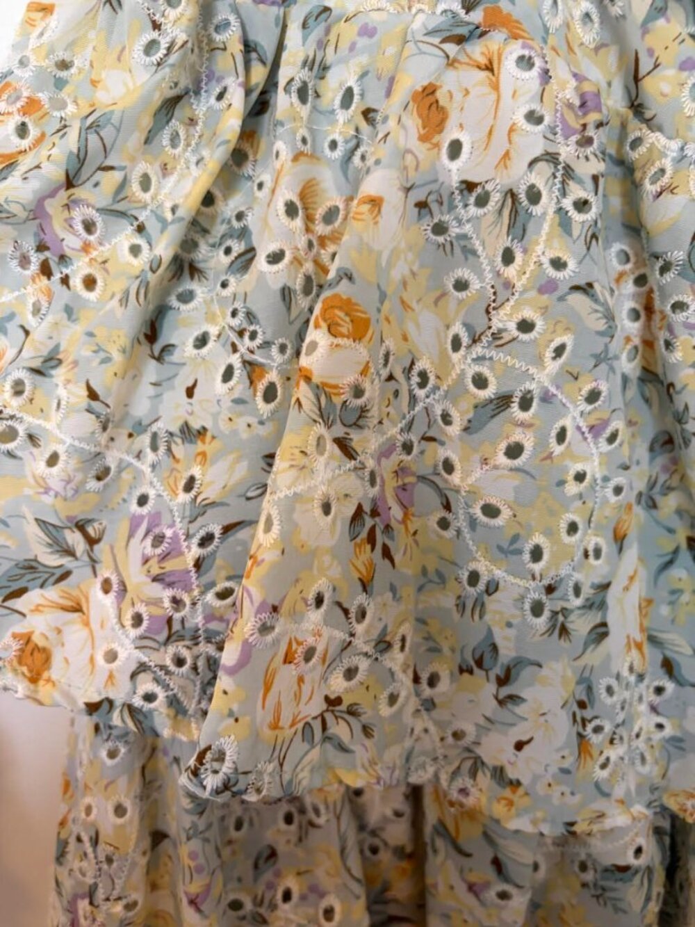 ASTR The Label Floral Tiered Maxi Dress Size Large Romantic Cottagecore - Picture 3 of 4